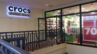 ノーマルのクロックスが少ない。