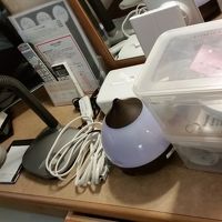 電気スタンド、加湿器、目元エステ、アロマディフューザー、延長