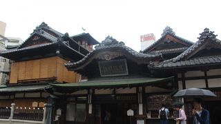 レトロな建物　入浴料も４１０円と安いです