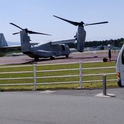 陸上自衛隊東富士演習場でオスプレイ