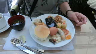 マリーナベイサンズの種類がものすごくある朝食ビュッフェ