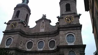 聖ヤコブ大聖堂 (Dom St. Jakob) .... インスブルックの宝もの("救いの聖母" に感動)