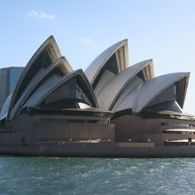 海から見たオペラハウス