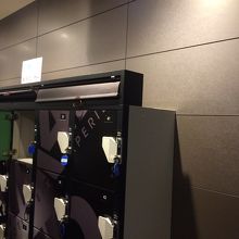 MAX4D用のロッカーも完備