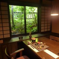 個室のお食事処