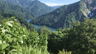 魚沼から山を越えると