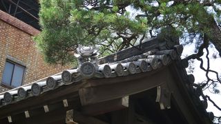 千本今出川の交差点近くにあります。