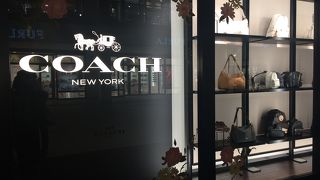 かなり安く買えるのでオススメです。