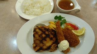 スタッフが少ない感じです。