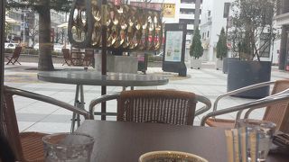 六ツ門テラスを見ながらのティータイム