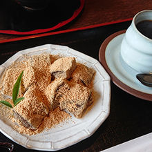 わらびもち。ぷるんぷるん