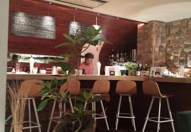 燻製の香りと肉汁が広がる絶品燻製バーガー