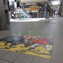 床の絵にも注目