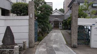 真言宗智山派の寺院です。