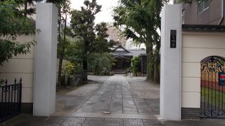 浄土宗の寺院です。