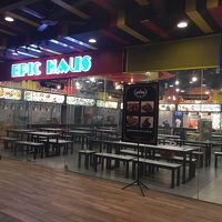 リニューアル中だったフードコート。7月から新装開店です。