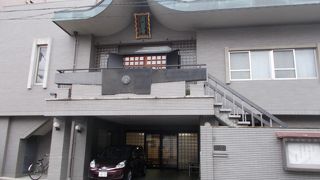 真宗大谷派の寺院です。