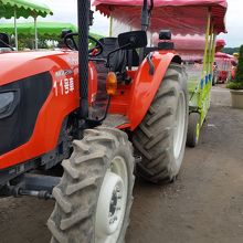 トラクター「ノロッコ号」