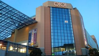 色々なお店が入っています