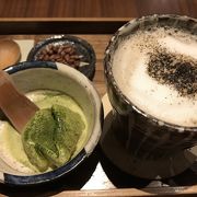 落ち着いた店内でほっこり「日本茶」