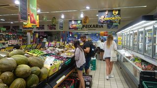 滞在中の買い物とお土産探しに