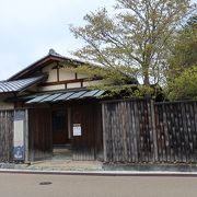 芭蕉も訪ねた服部土芳の庵 ♪