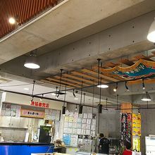 お魚直販のコーナーは以前より寂しい感じかも(／_;)/