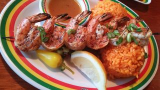 チャモロレッドライスが食べれます