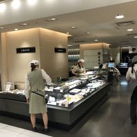 鶴屋吉信 伊勢丹 新宿店