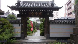 日蓮宗の寺院です。