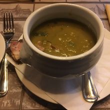 オランダの冬の家庭料理、緑豆のエルゲンスープ