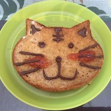 ネコちゃん食パン