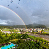 お部屋の窓からの景色　虹が見れました。