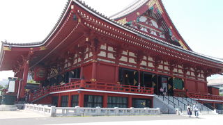 聖観音像が安置されています。