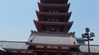 仏舎利が納められています。