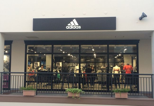 アディダスファクトリーアウトレット 長島店 クチコミ アクセス 営業時間 桑名 長島 フォートラベル アディダスファクトリーアウトレット 長島店 クチコミ アクセス 営業時間 桑名 長島 フォートラベル