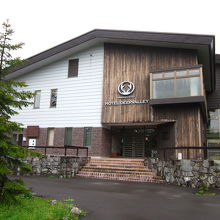 山小屋か別荘のような好い雰囲気