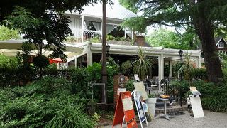 テラスでランチ