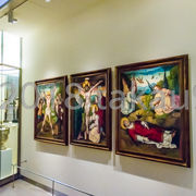 キリスト教絵画などの美術品が展示されています。