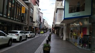 平日の元町商店街