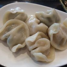 台湾水餃子（6個)　です。