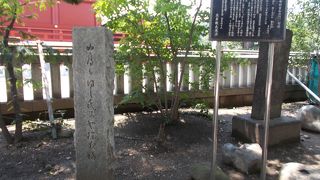 浅草神社境内にあります。