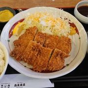 チキンカツの定食をがっつり！