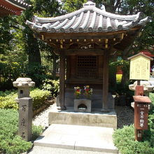 小さなお堂です。