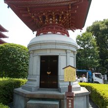 信徒の思いが詰まった場所です。