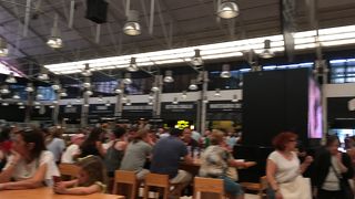 イートインスペースが広い