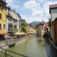 ティウー運河沿い