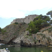 ここを上っていきます