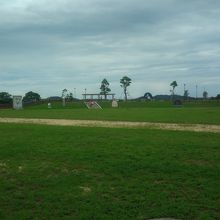 併設の房前公園