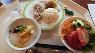 朝食ビュッフェ